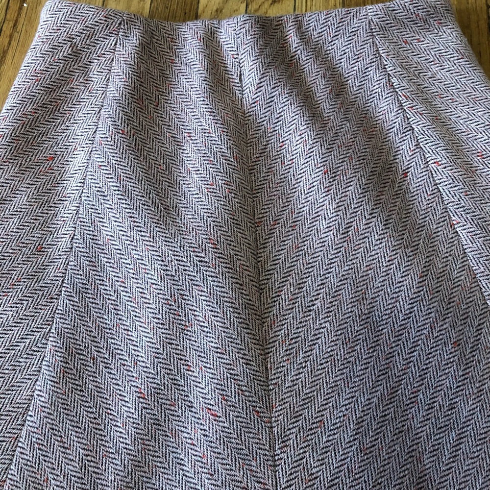 Pink mid length skirt - Picture 2 of 3